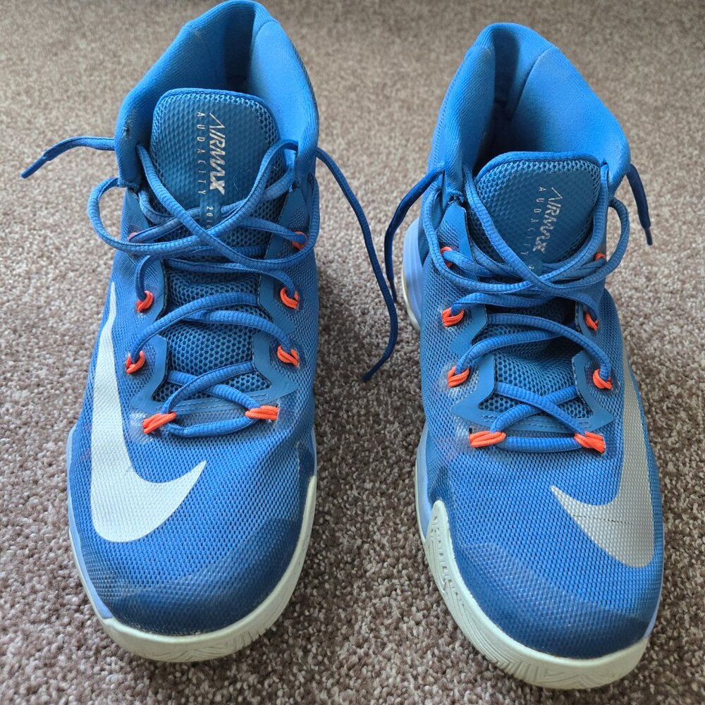Nike - Picture 6 of 7
